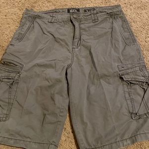 Men’s buckle black cargo shorts